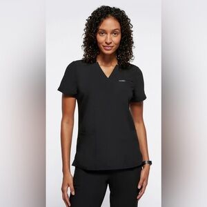 Jaanuu Relaxed 3-pocket Scrub Top